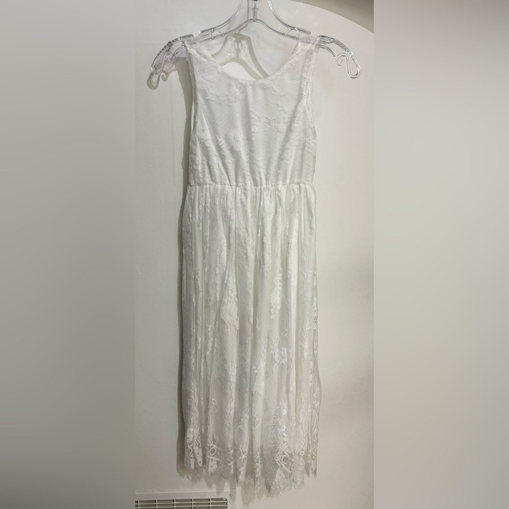 Elegant White Lace Dress